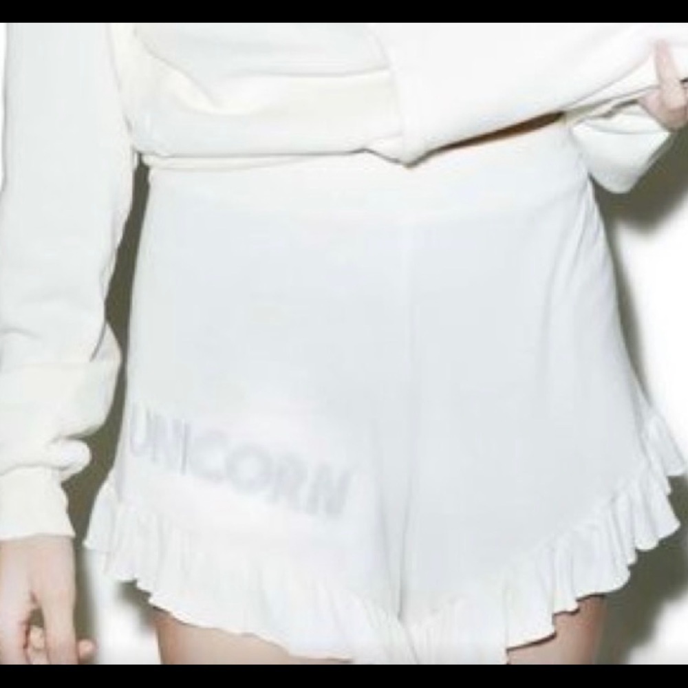 WILDFOX Unicorn Ruffle High-Waisted Shorts - Picture 6 of 7